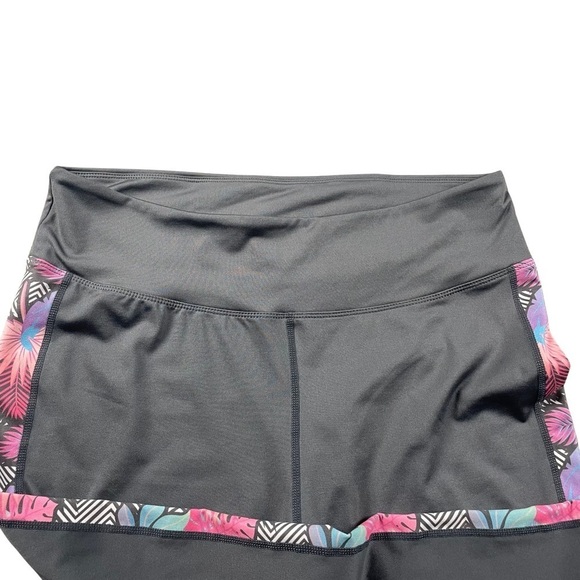 Orange theory Workout Leggings Gray with Floral • XL - Picture 4 of 6